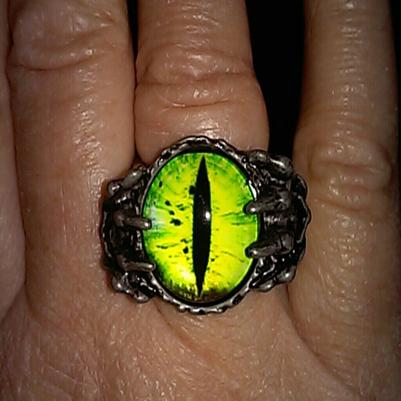 Unknown Jewelry - LAST ONE! SUPER COOL! NWOT Unique Steampunk Ring!